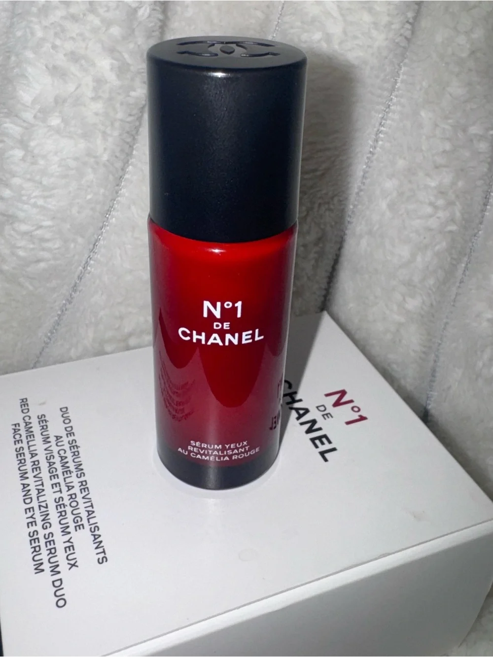 CHANEL N°1 De Chanel Revitalizing Serum Duo - Red